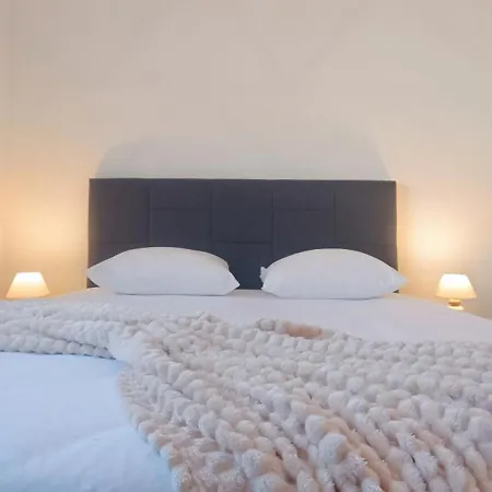 Rosemonde - Terrasse, Calme&esprit Village à La Chaume Les Sables-dʼOlonne